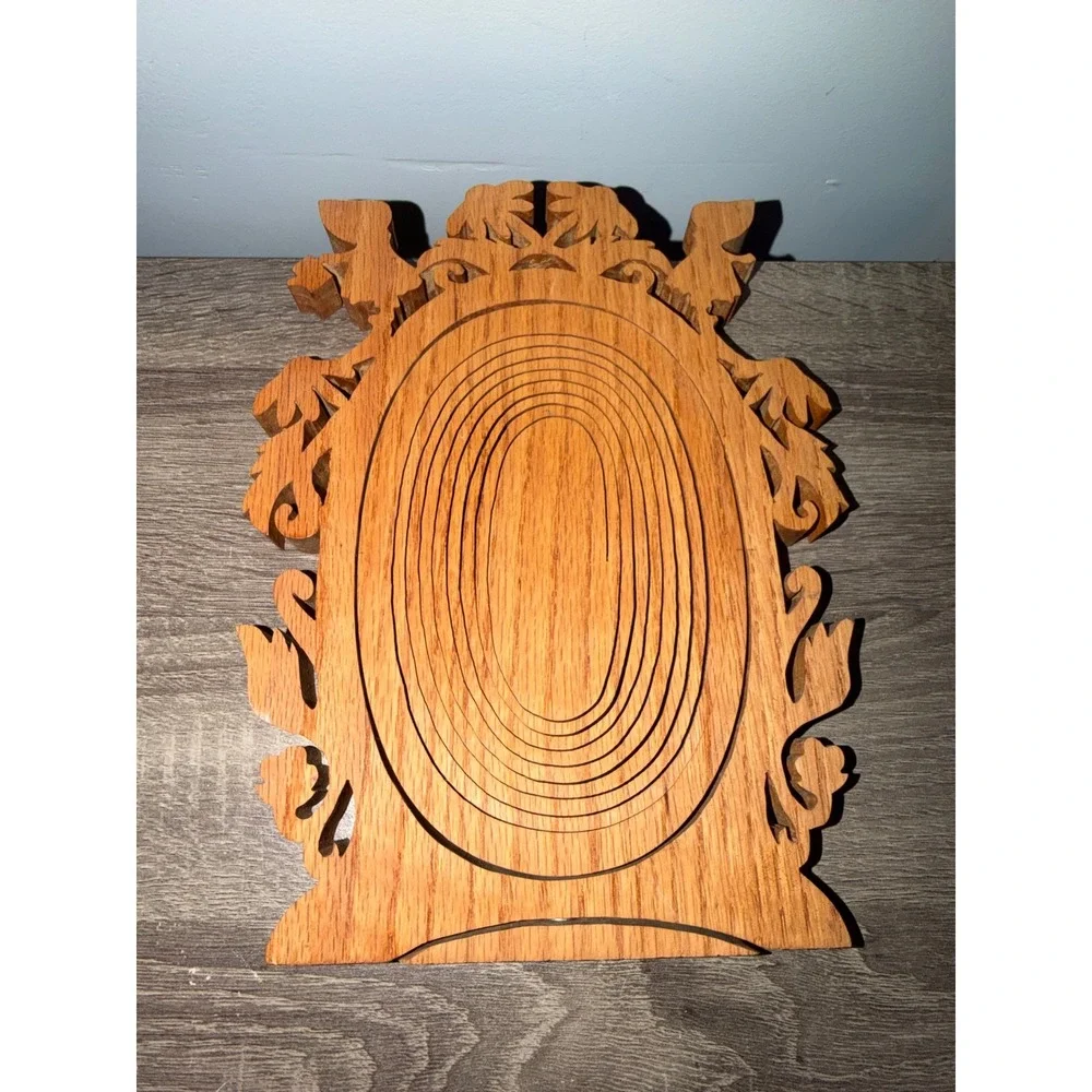 Vintage Collapsible Wooden Fruit Basket garden girl Scrollwork Oak Trivet Bowl